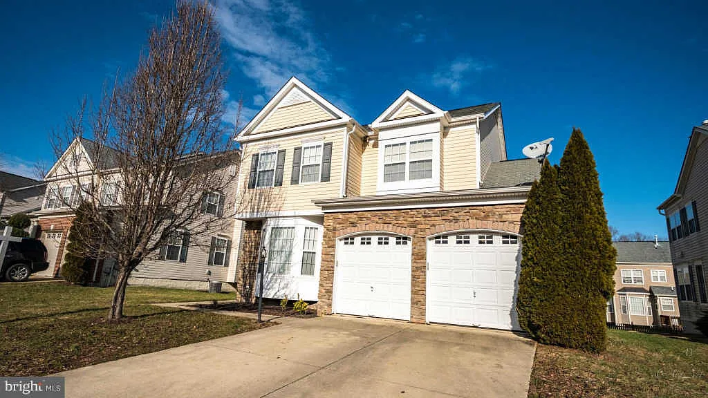 2420 Plenty Gates Ln photo 1