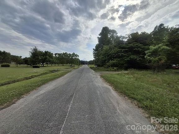 2nd image of 890 Snohan Rd #19