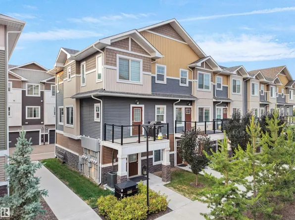 230 Edgemont Rd NW #31, Edmonton, AB T6M 0Y8