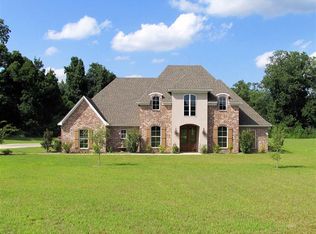 52 Hedges Plantation Pl, Natchez, MS 39120