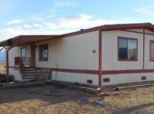 17498 Cattleman Rd, Lucerne Valley, CA 92356