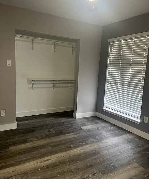 2309 Lancaster Dr — Photo 15