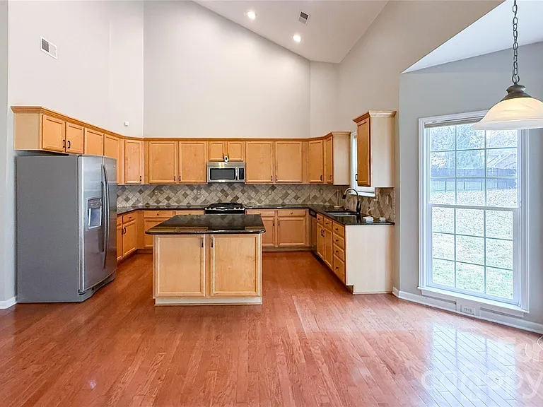8811 Singleton Ct #567 — Photo 12