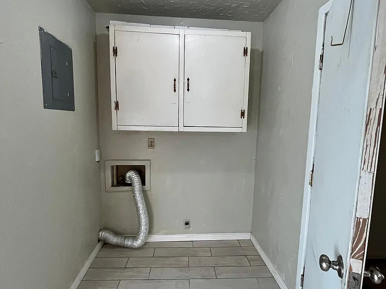 3111 Aberdeen Ave — Photo 13