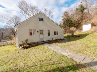 54 Manor Rd, Southbury, CT 06488