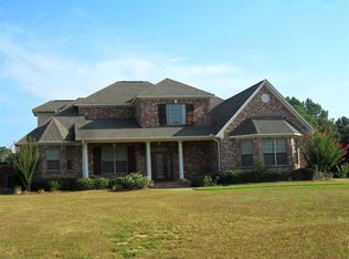 581 Holly Bush Rd, Brandon, MS 39047