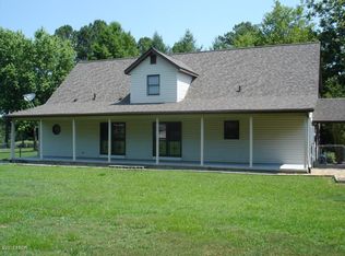 6241 Wards Mill Rd, Marion, IL 62959