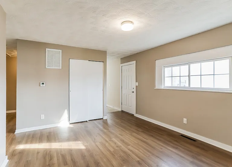 1344 Southfield Dr S — Photo 6