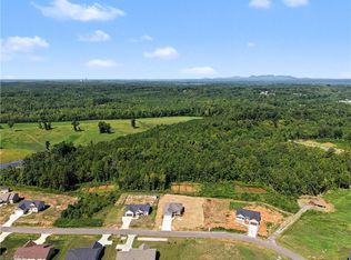 132 Knight Farm Rd, Stokesdale, NC 27357