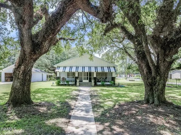 1421 N Main St, Saint Martinville, LA 70582