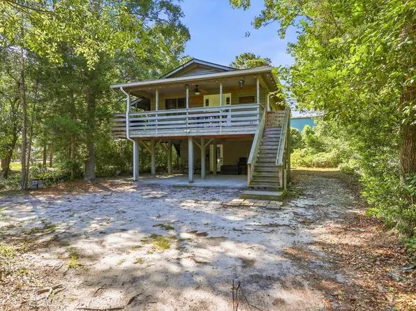 2419 Hilton Dr., North Myrtle Beach, SC 29582