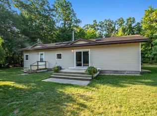 1067 Sullivan Rd, Ravenna, MI 49451