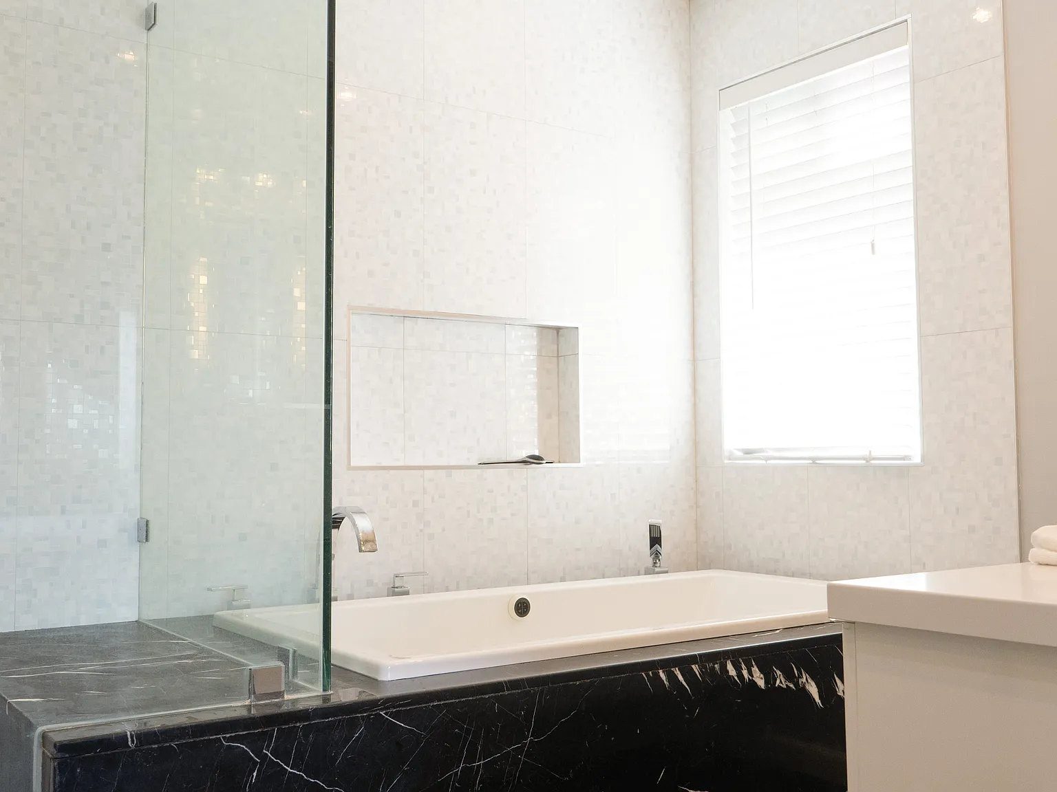 2 bed, 1344 sqft, $3,500 — Photo 4
