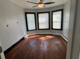 597 Brooks St, Bridgeport, CT