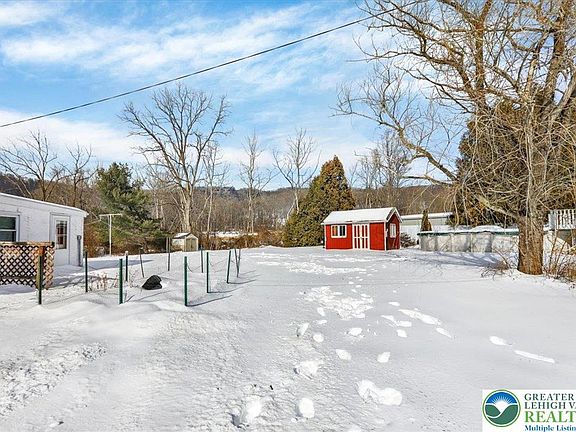 5th image of 43 Fern Dr