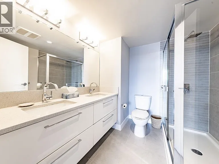 668 Columbia St #1011 — Photo 18