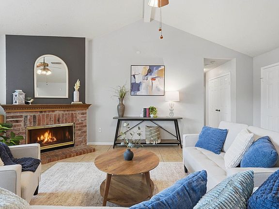 3rd image of 16027 Pinyon Creek Drive