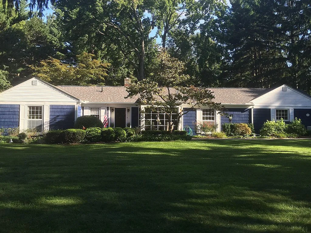 27181 Apple Tree Ln photo 1