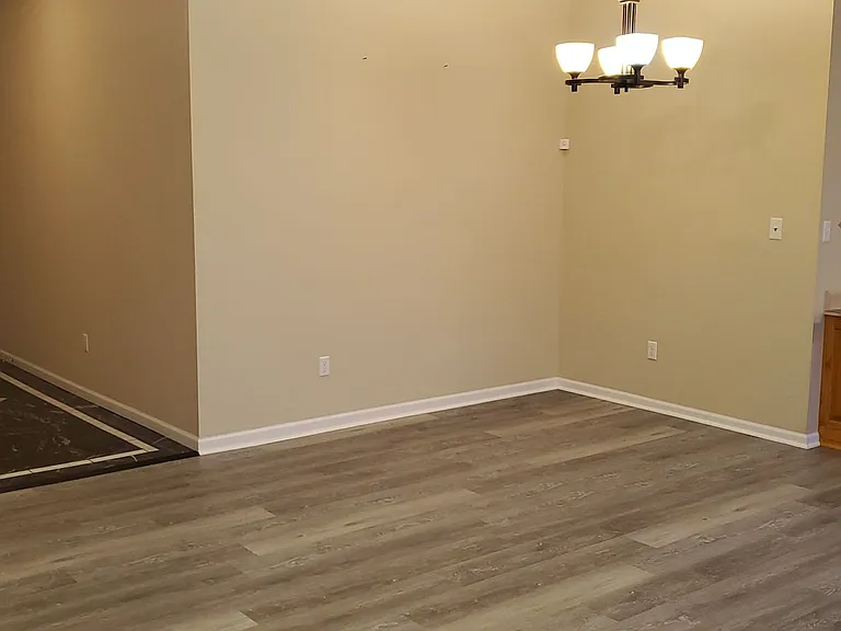 4200 Beach Pointe Dr — Photo 4