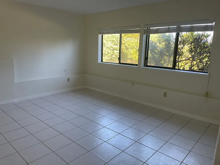 1163 Puget Dr SE — Photo 6