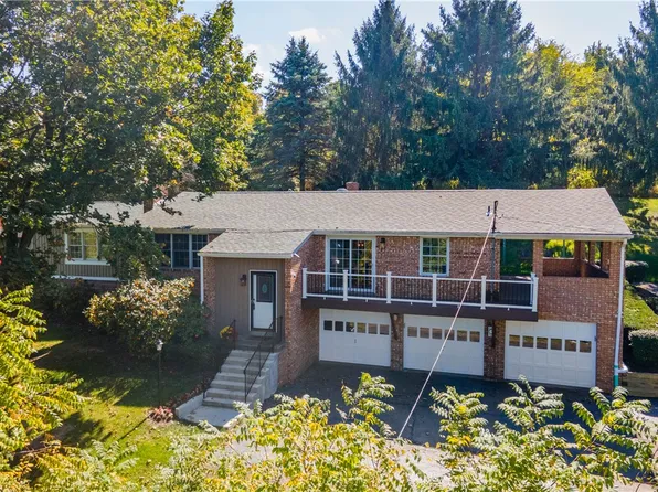 4556 Battle Ridge Rd, Oakdale, PA 15071
