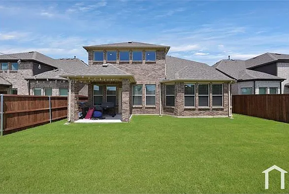 2701 Classical Dr — Photo 24