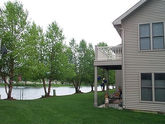 2nd image of 1441 Lakewood Ln