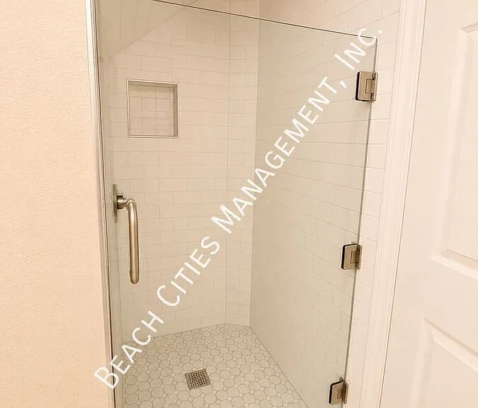 18220 Peters Ct — Photo 17