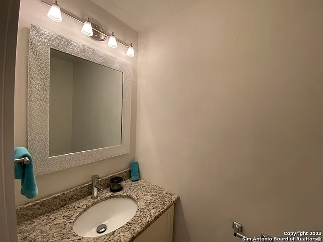 2811 Woodbury St #403 — Photo 10