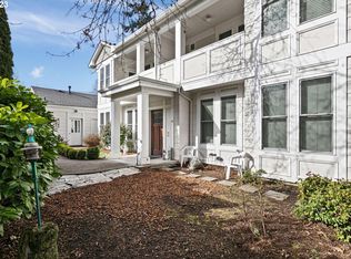 927 W Broadway Aly APT 3, Eugene, OR