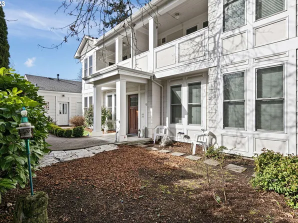 927 W Broadway Aly APT 3, Eugene, OR 97402