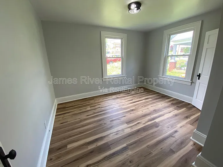 2020 Rose Ln — Photo 13