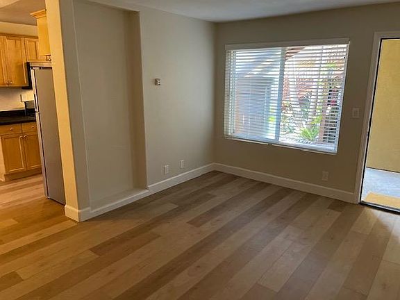 4th image of 4050 46th St Unit 4