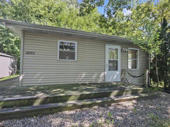 2853 Belmont St, Portage, IN 46368