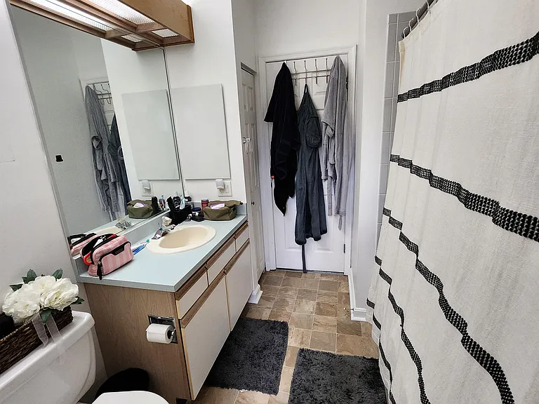 510 Cherrington Dr #1 — Photo 9