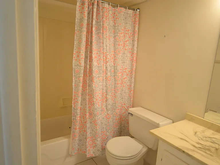 329 Moorings Cove Dr — Photo 8