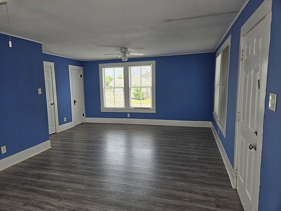 3rd image of 2407 40th St