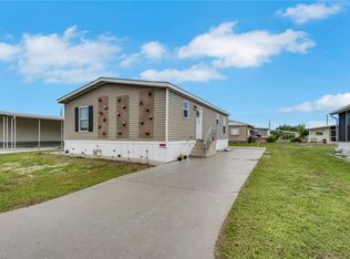 372 Santa Fe Trl, North Fort Myers, FL 33917