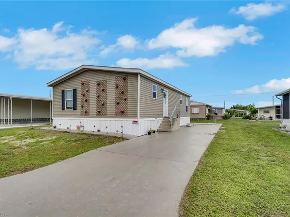 372 Santa Fe TRL, NORTH FORT MYERS, FL 33917