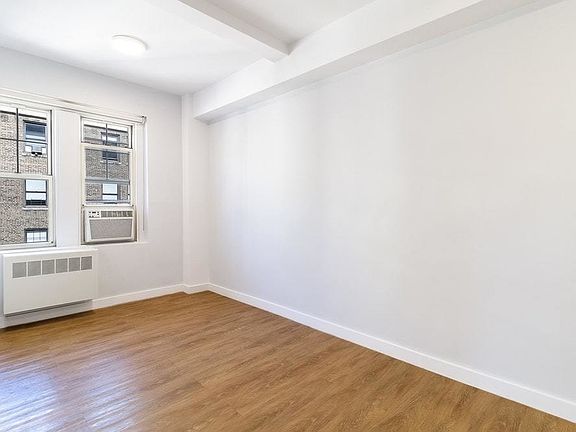 3rd image of 166 W 75th St APT 1400