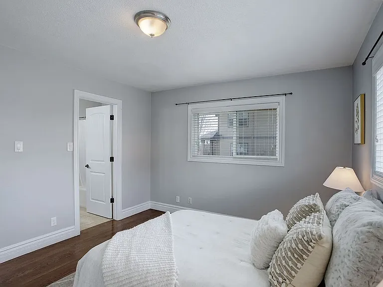 319 Carter Ln — Photo 11