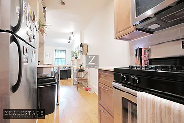 Rented by ZealEstate Group Inc