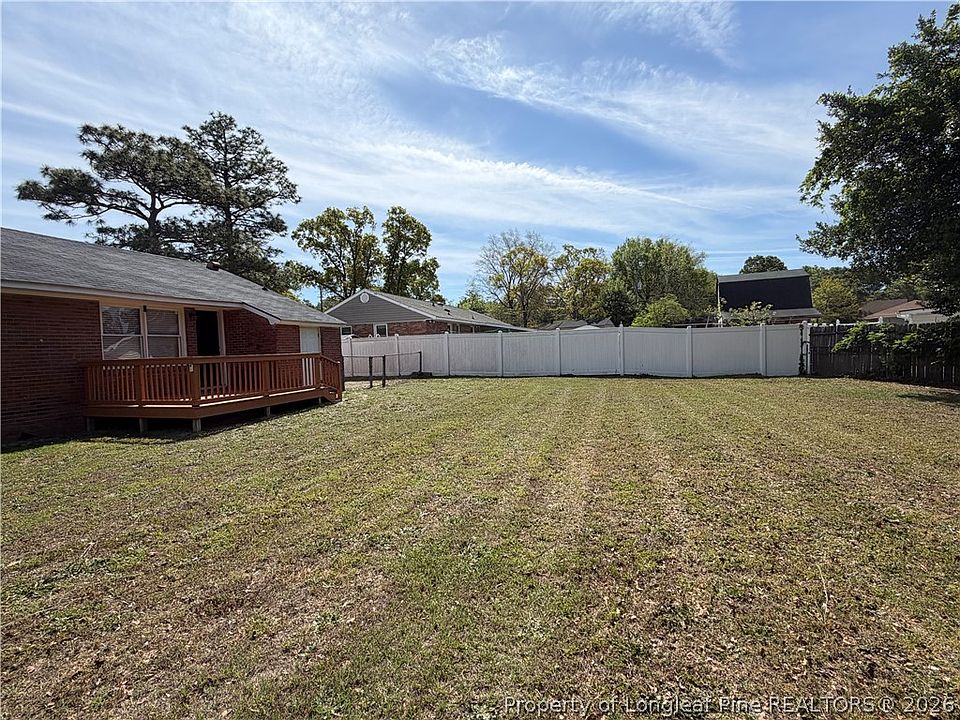 25th image of 1904 Westhill Dr