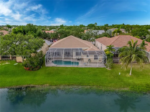 808 Heritage Dr, Weston, FL 33326