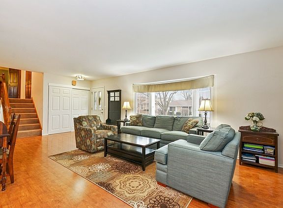 2nd image of 1107 Grant Pl