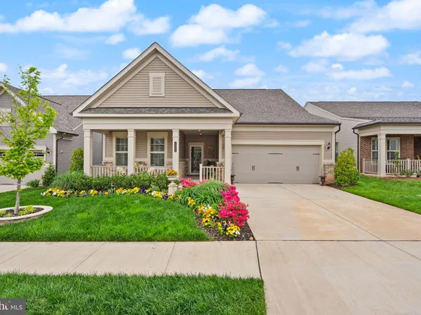 15986 Sweet Violet Ln, Haymarket, VA 20169