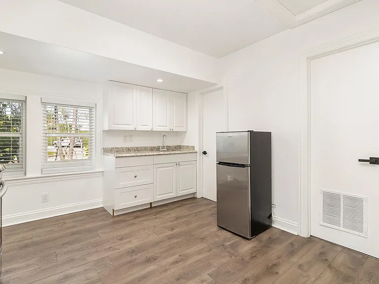 3517 N Flagler Dr — Photo 18