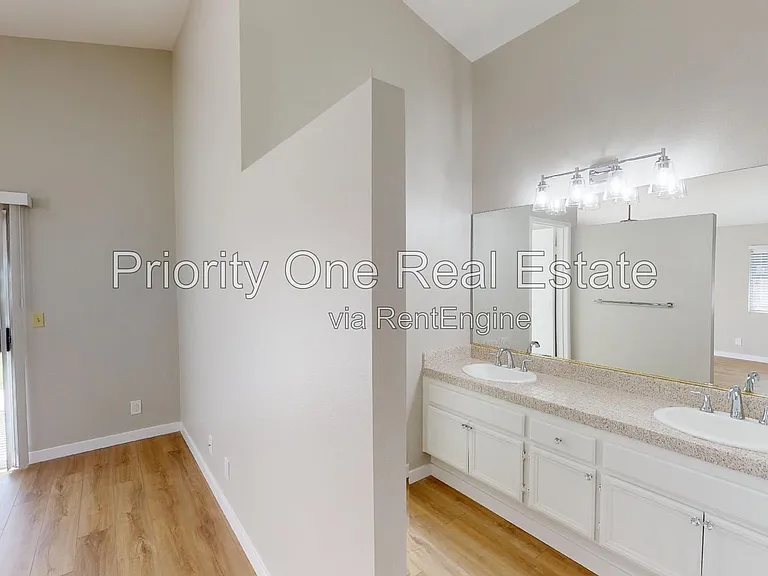 12441 Kestrel St — Photo 20