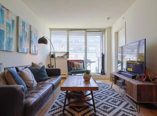 1325 Rolston St #908, Vancouver, BC V6B0M2