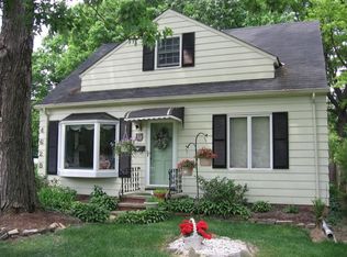 4628 Canterbury Rd, North Olmsted, OH